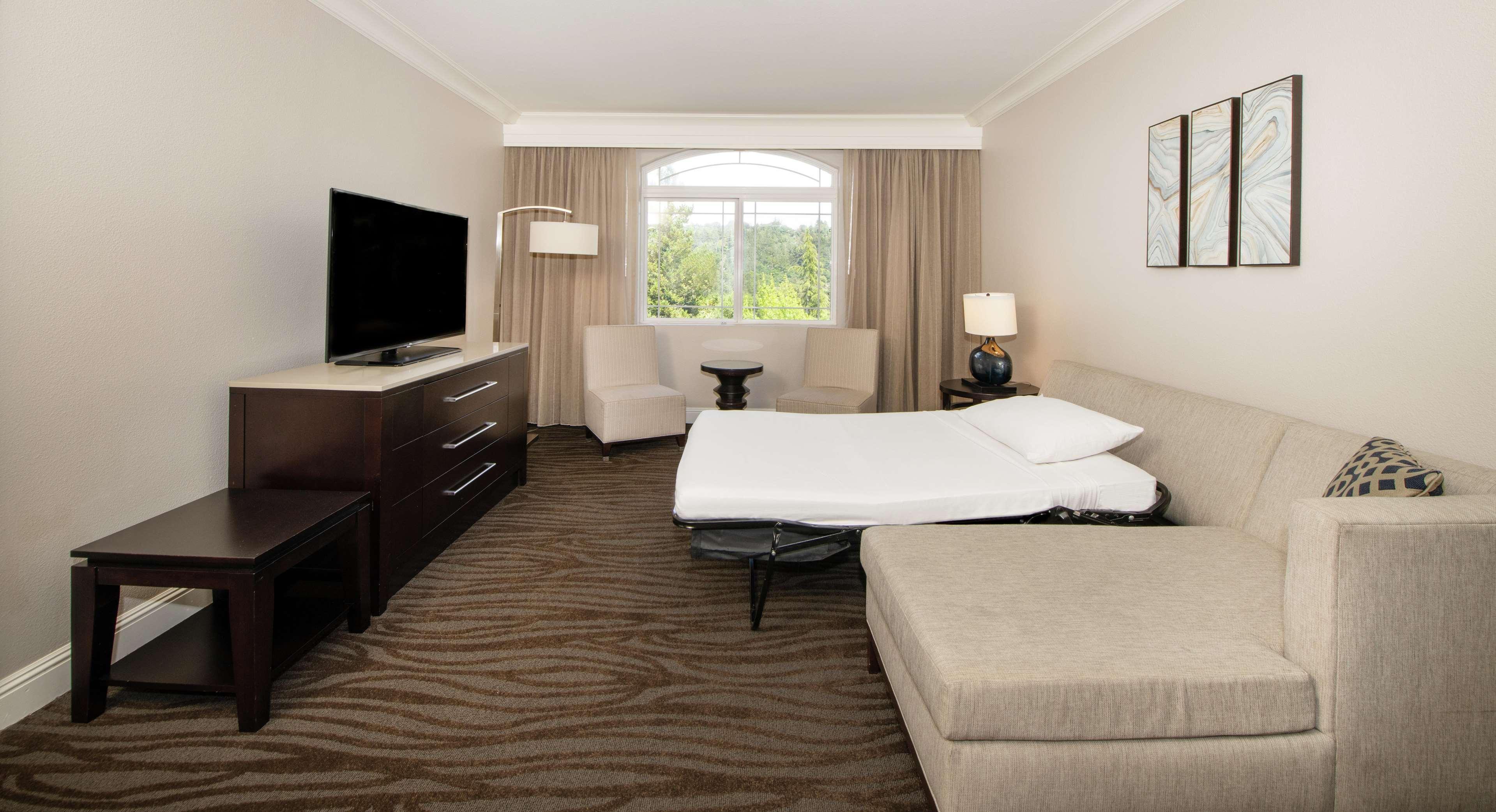 Hilton Santa Cruz Scotts Valley Eksteriør billede