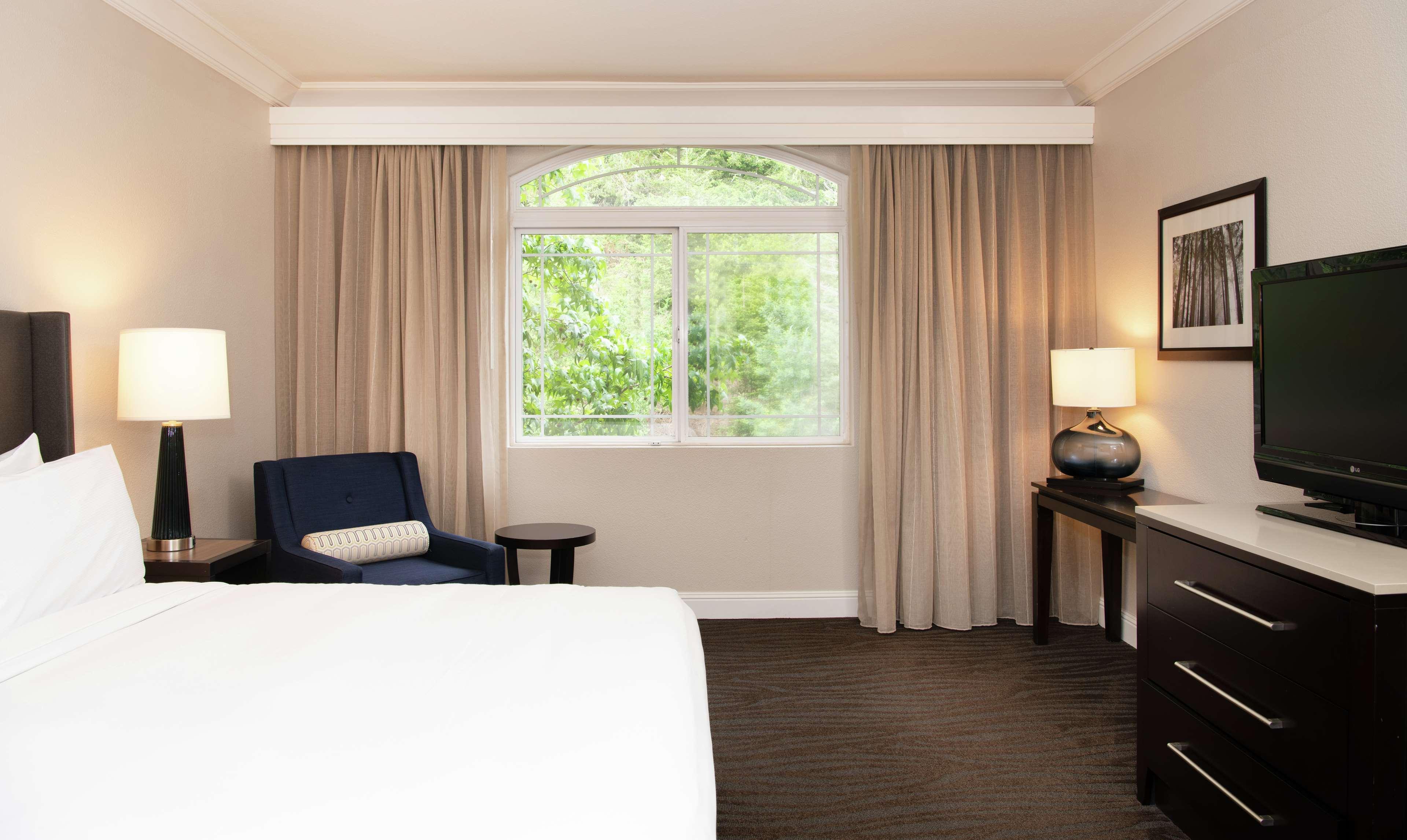 Hilton Santa Cruz Scotts Valley Eksteriør billede