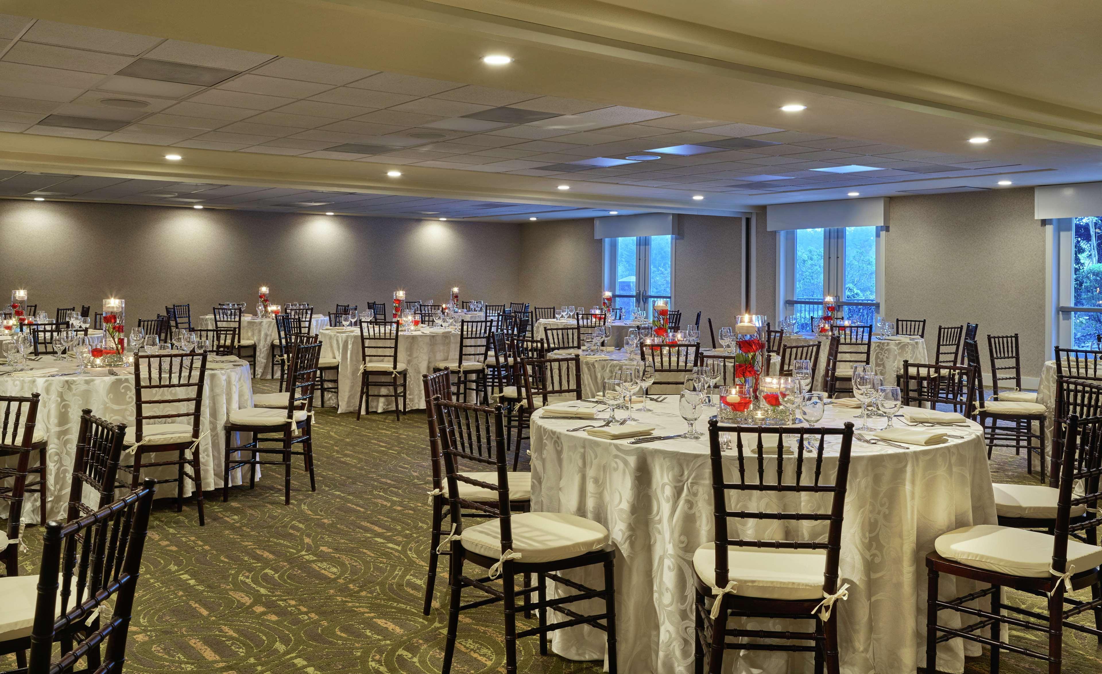 Hilton Santa Cruz Scotts Valley Eksteriør billede