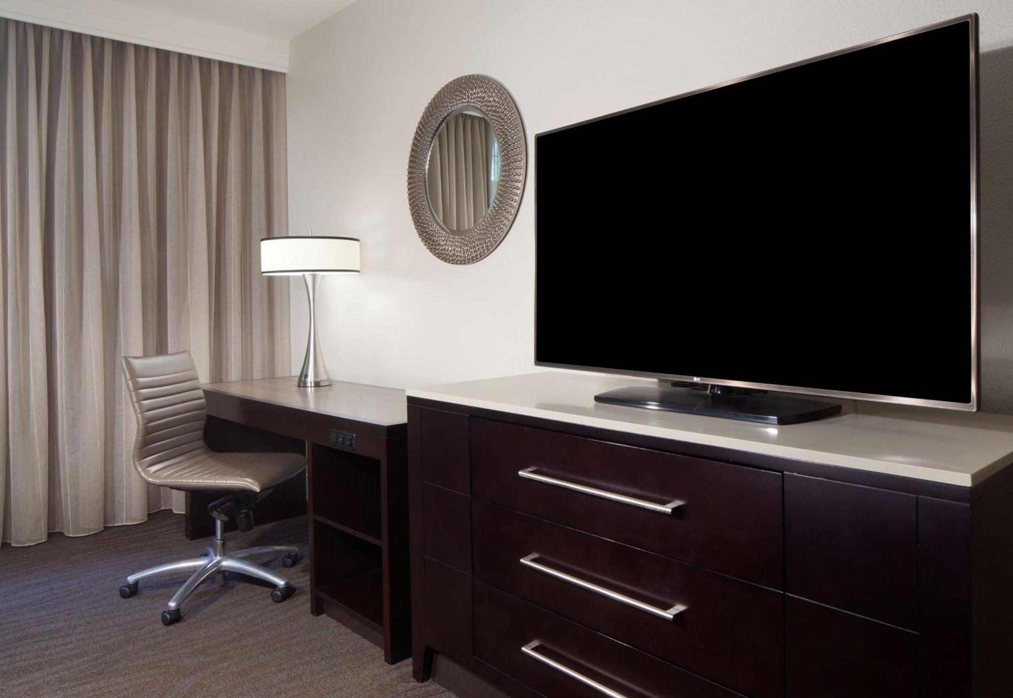 Hilton Santa Cruz Scotts Valley Eksteriør billede