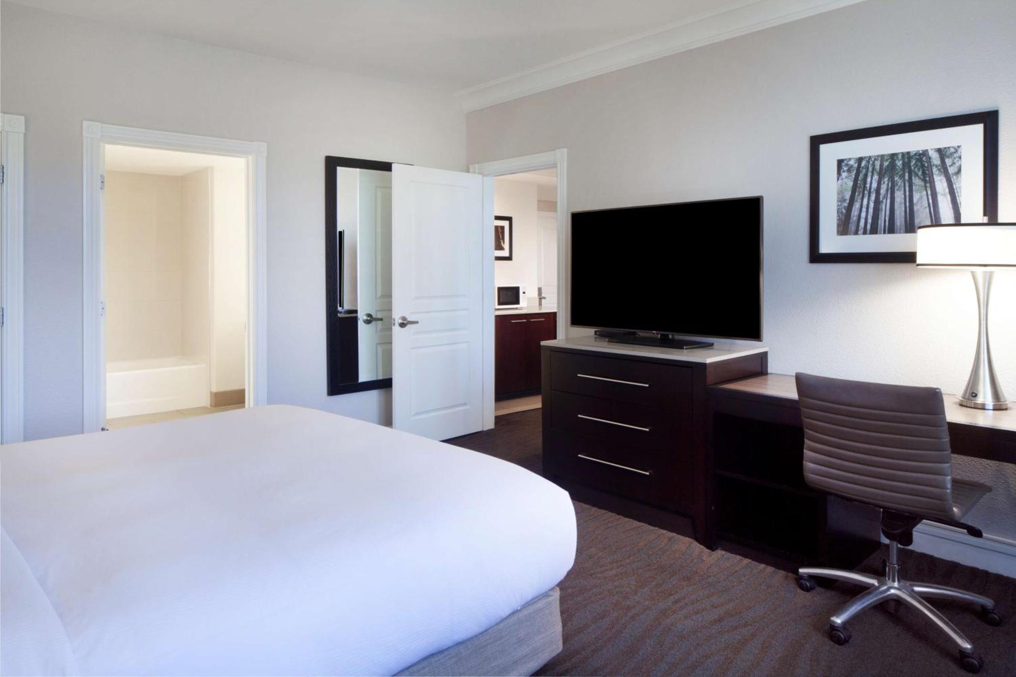 Hilton Santa Cruz Scotts Valley Eksteriør billede