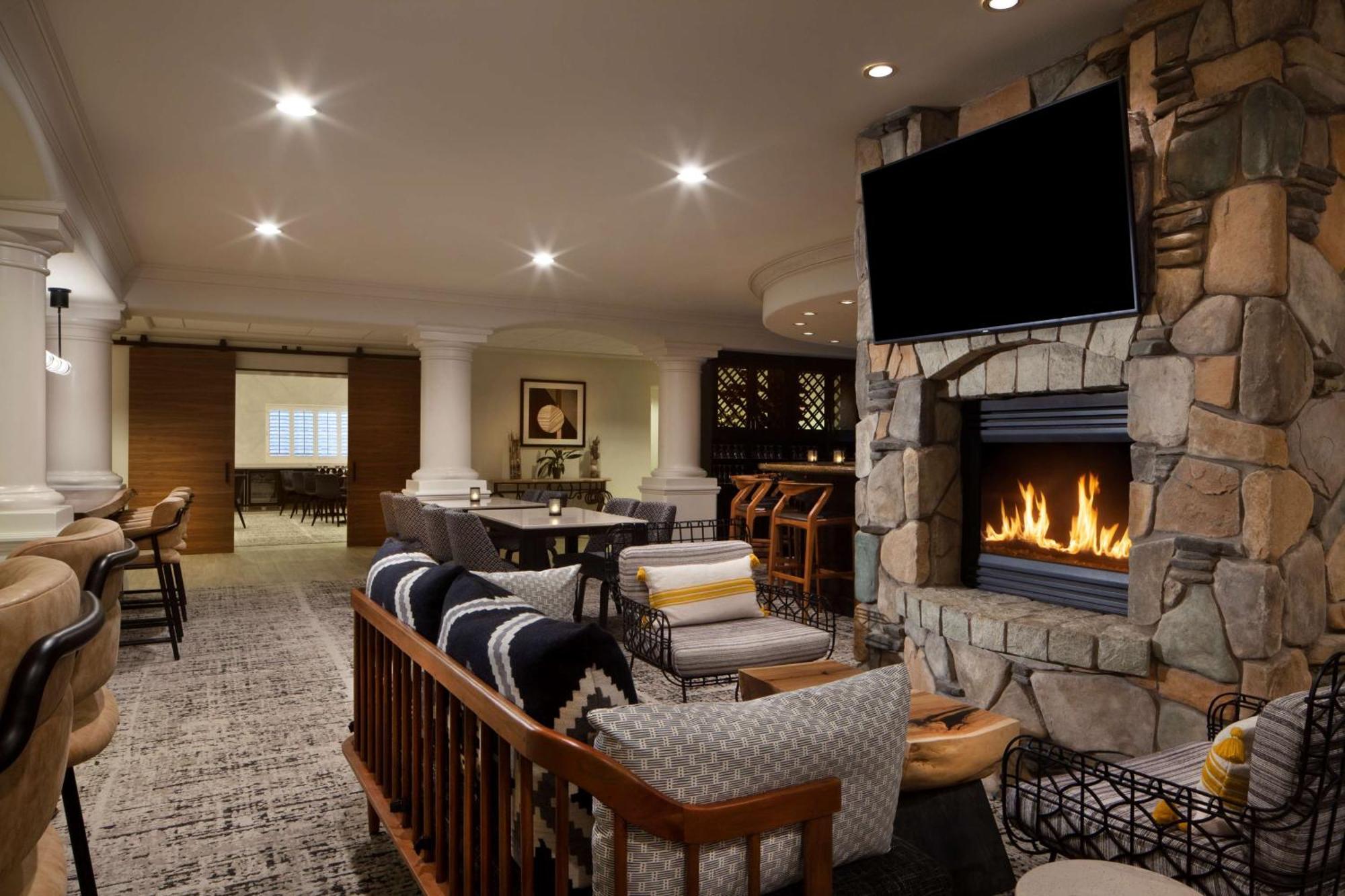 Hilton Santa Cruz Scotts Valley Eksteriør billede